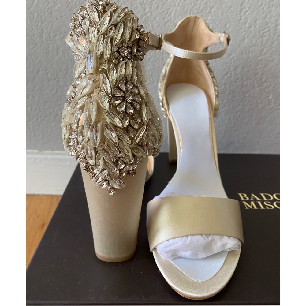 Authentic Badgley Mischka Seina Heel